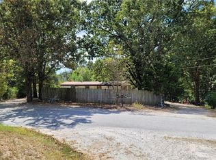 12429 Kenneth Price Rd, Springdale, AR 72762