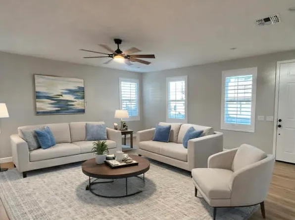 1928 W Chisum Trl, Phoenix, AZ 85085