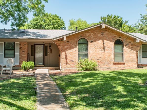 426 Cambridge Dr, Richardson, TX 75080