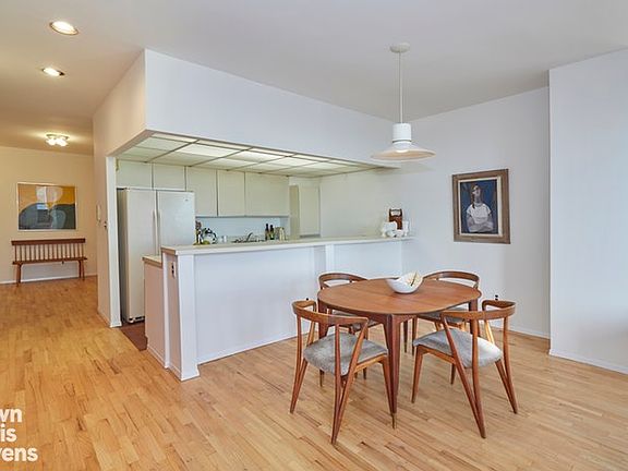 2nd image of 75 Livingston St APT 14D