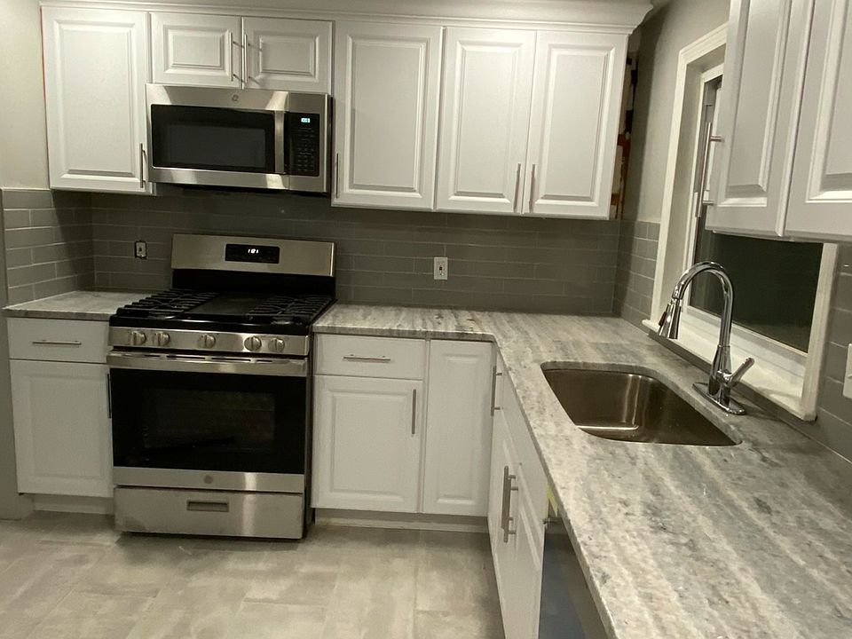 2nd image of 31 Supple Rd Floor 1