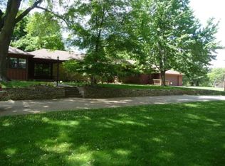 324 High St, Waupaca, WI 54981