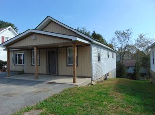 208 Mike St, Sophia, WV 25921