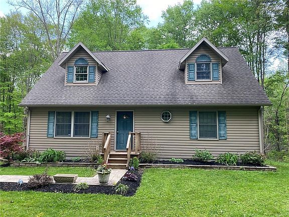 2nd image of 19618 Greenleaf Dr