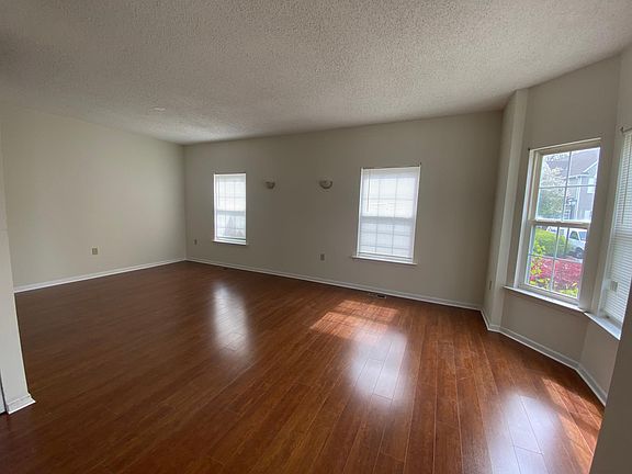 3rd image of 1701 Wagon Wheel Ct