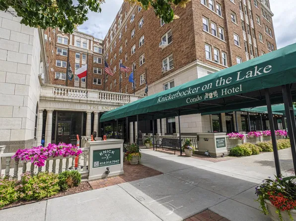 1028 East Juneau AVENUE #806, Milwaukee, WI 53202