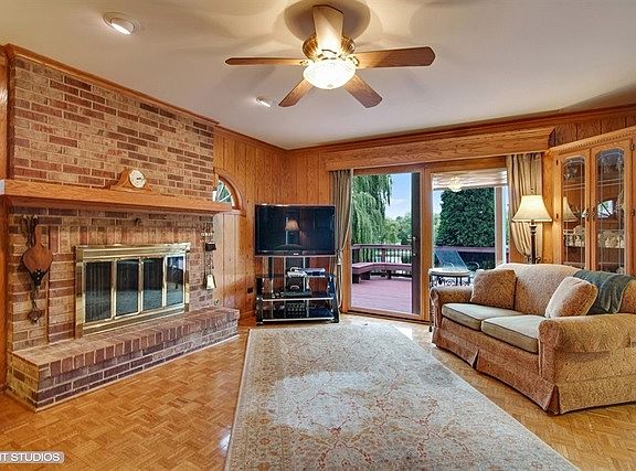 4th image of 2261 Ashbury Ct