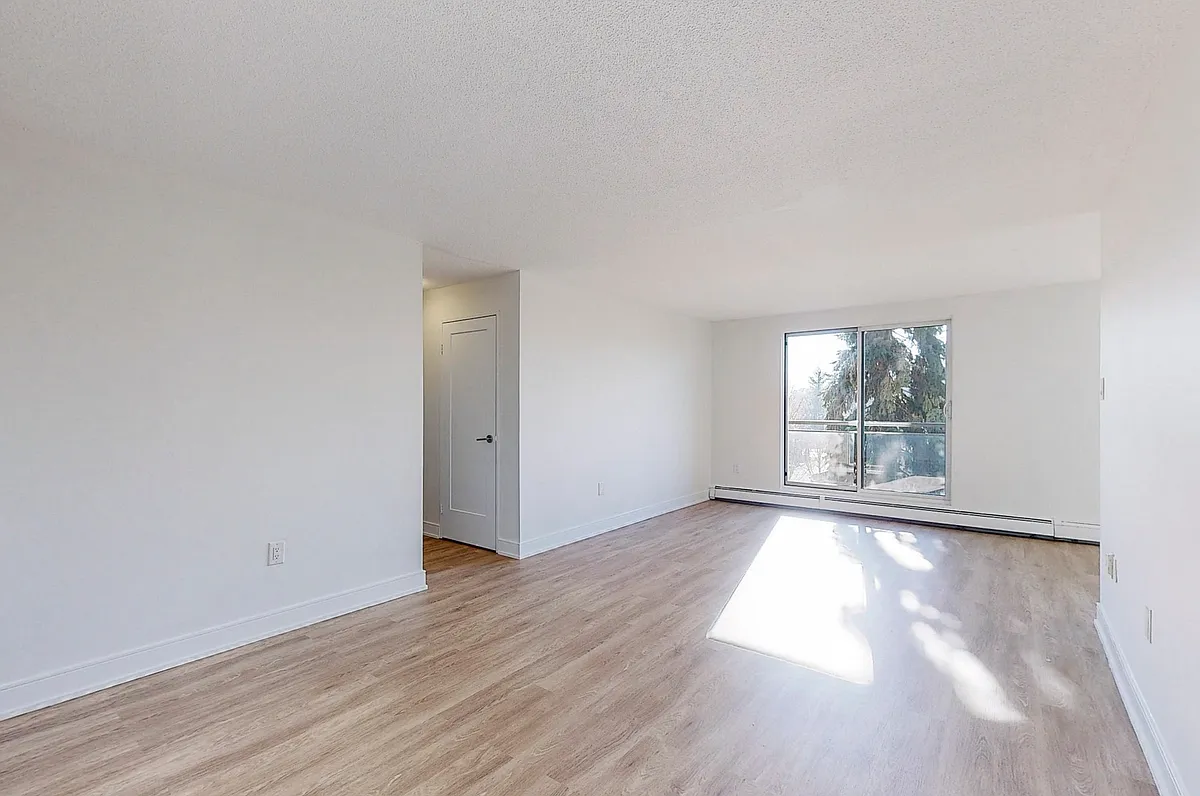 746 Fanshawe Park Road — Photo 4