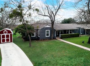519 N Grand Ave, Waxahachie, TX 75165