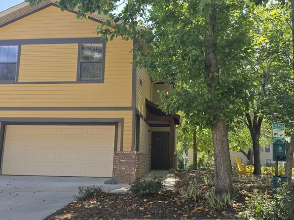 2301 Timber Oaks Ln #2, Tallahassee, FL 32304