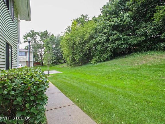 3rd image of 1436 Ellisville Ln