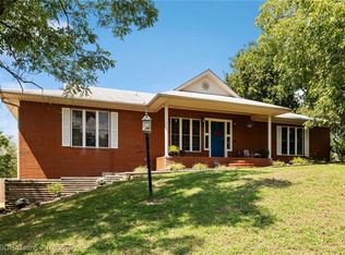 1716 Oak Grove Rd, Van Buren, AR 72956