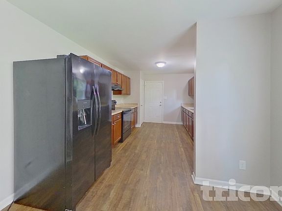 4th image of 6010 Sullins Rd