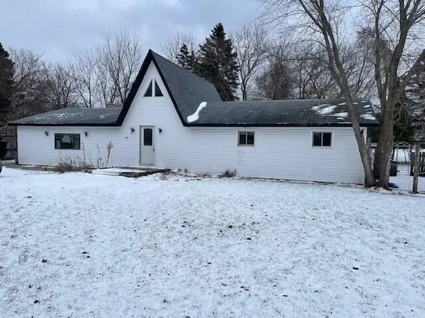 283 S Main St, Eastlake, MI 49626