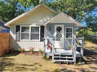 1873 Valley St, Muskegon, MI 49442