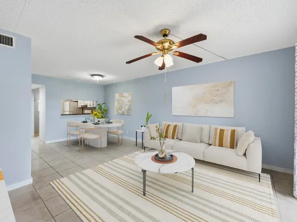 7142 Golf Colony Court #102, Lake Worth, FL 33467