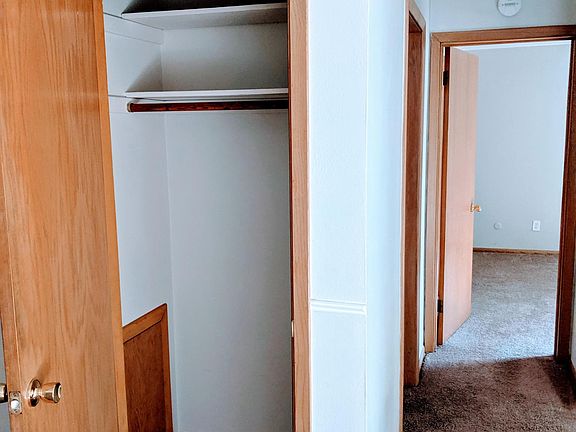 4th image of 1045 Cleveland Ave S APT 9