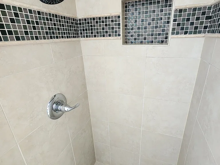 2311 Carnegie Ln #3 — Photo 4