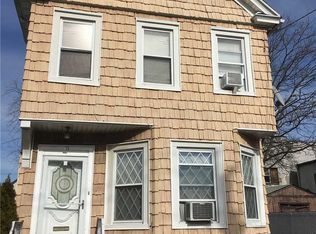 11 W Valley Stream Blvd, Valley Stream, NY 11580