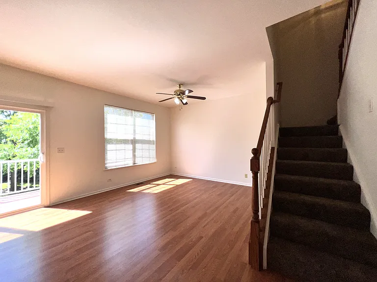 806 Lewisburg Ln — Photo 6