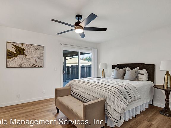 2nd image of 2625 Hartland Cir