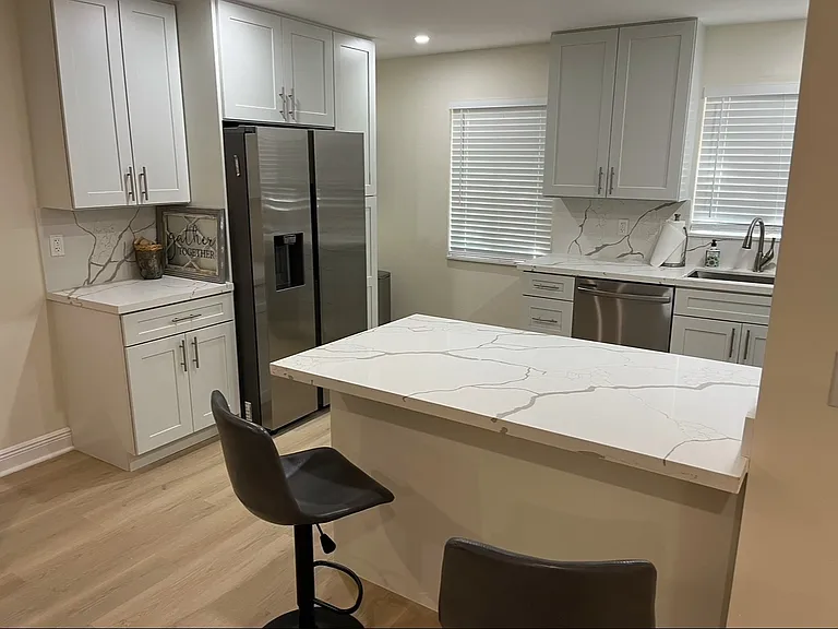 192 SE 27th Ct — Photo 13