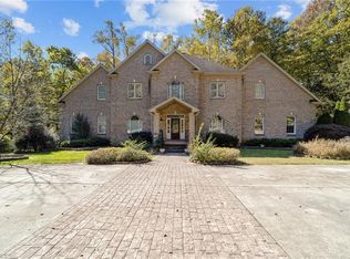 4700 Crestwick Ct, Greensboro, NC 27406