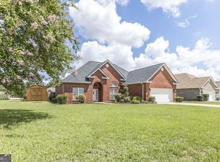 234 Sedgebrooke Dr, Warner Robins, GA 31088