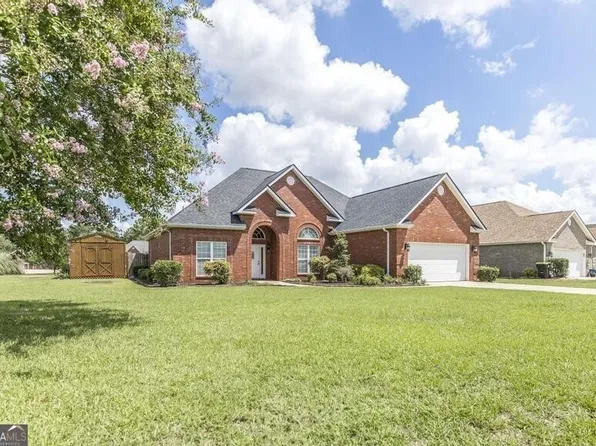 234 Sedgebrooke Dr, Warner Robins, GA 31088