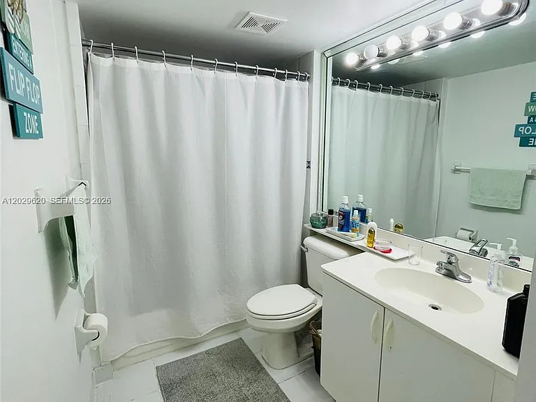 2475 NW Sixteen Street Rd #215 — Photo 4