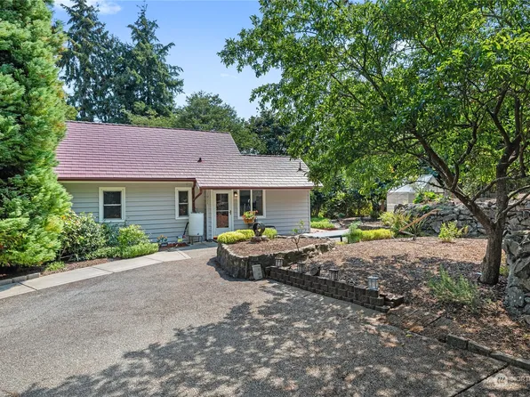 1911 15th Street, Bremerton, WA 98337
