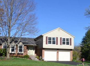 1347 Butter Churn Dr, Herndon, VA 20170