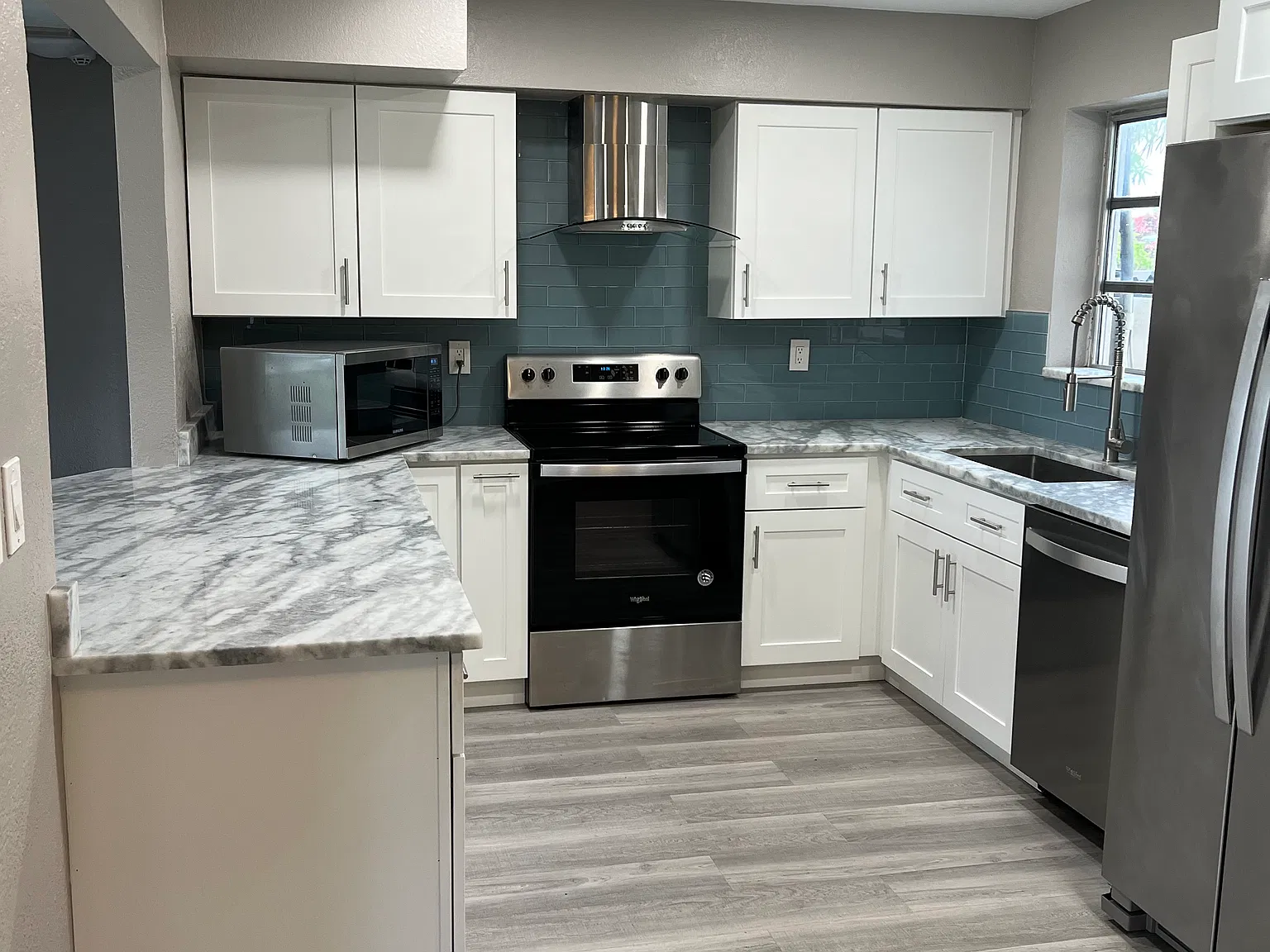 3 bed, 1065 sqft, $2,900 — Photo 4