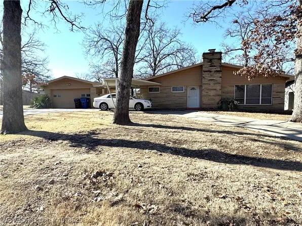 3318 S 41st St, Fort Smith, AR 72903