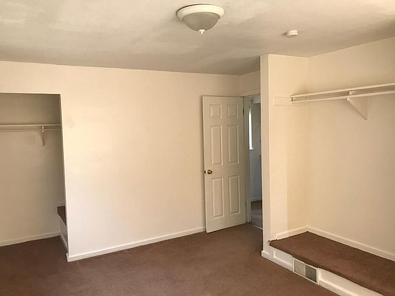 5th image of 31506 Allegan Ct