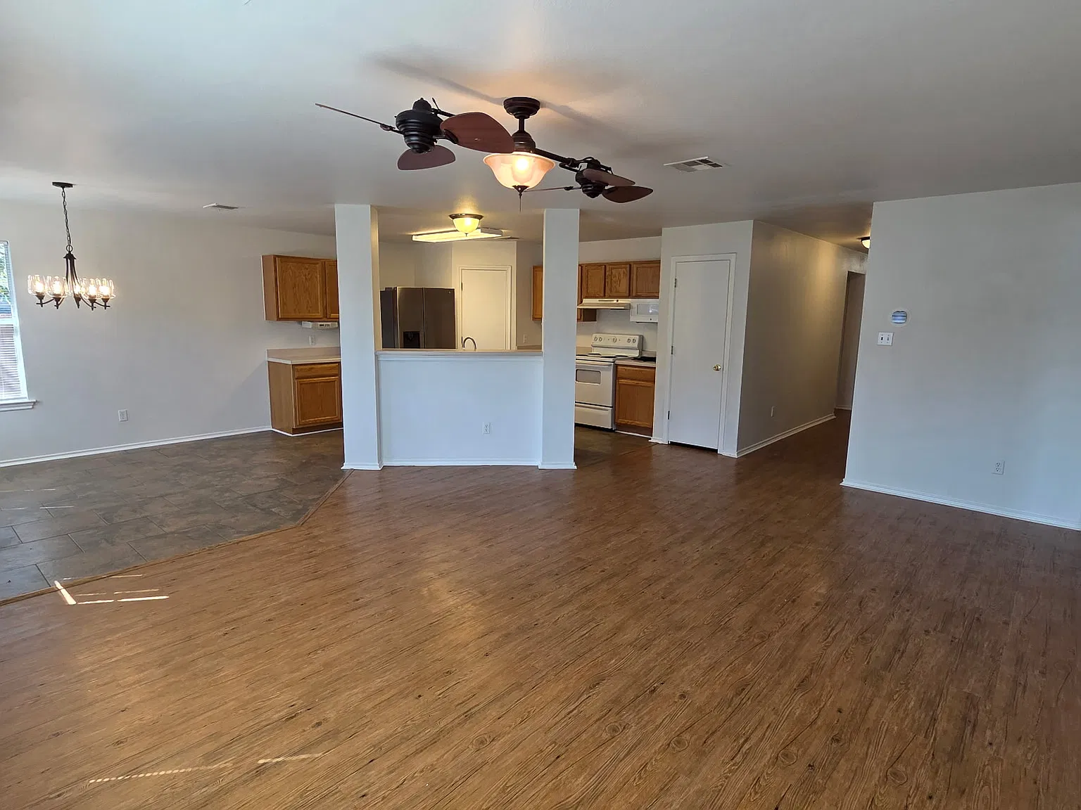 3 bed, 1464 sqft, $1,850 — Photo 3