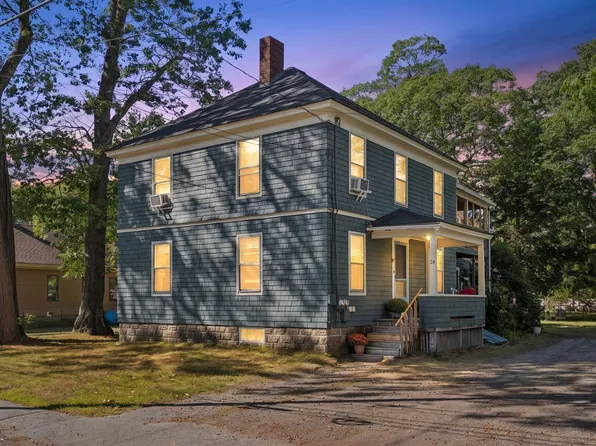 24 Columbia Avenue, Brunswick, ME 04011