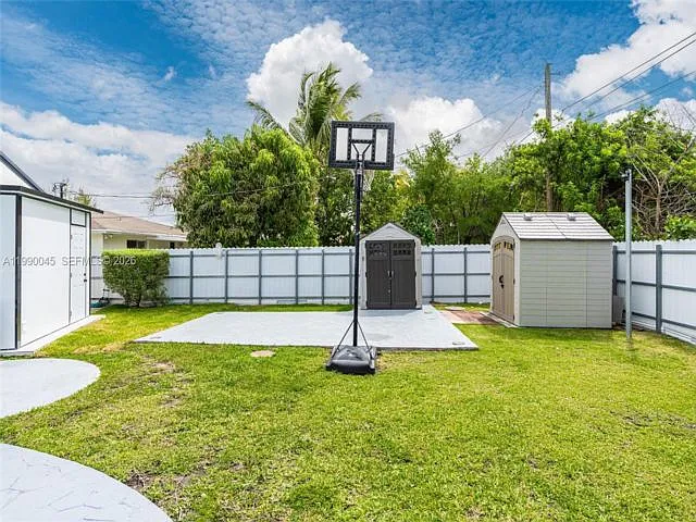 11220 SW 181st Ter #11220 — Photo 15