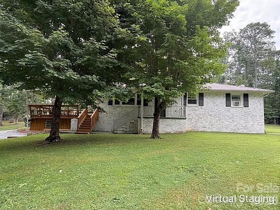 4th image of 44 Tuttle Rd