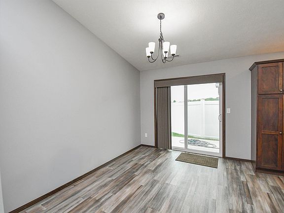 3rd image of 4609 W 34th St N