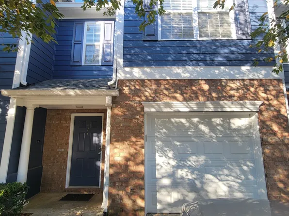 6356 Shoreview Cir, Flowery Branch, GA 30542