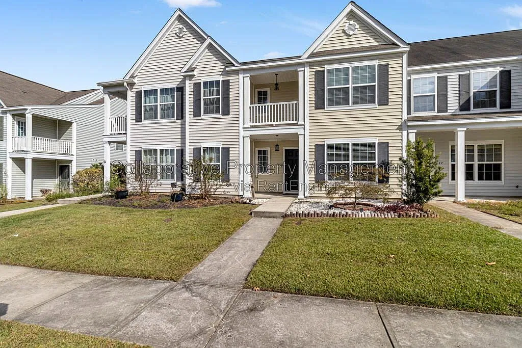 3 bed, 2.5 bath, 1424 sqft, $2,150 — Photo 3