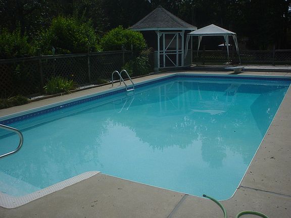 2nd image of 116 Woodrow Balch Dr