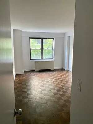 Rented by SP Brokerage Inc | media 6