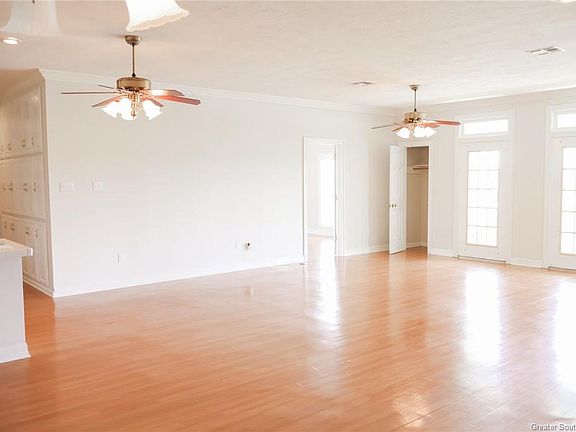 5th image of 7912 Lake St