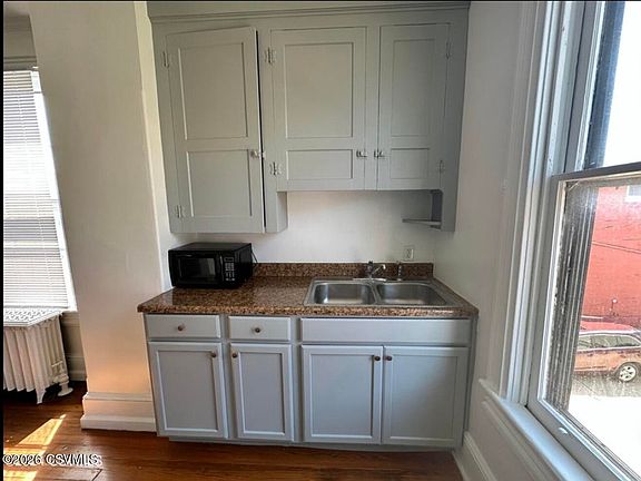 4th image of 116 Walnut St #101