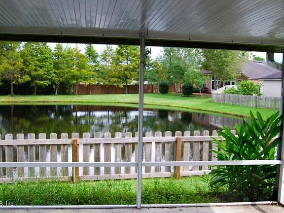 3rd image of 192 SOUTHLAKE Drive