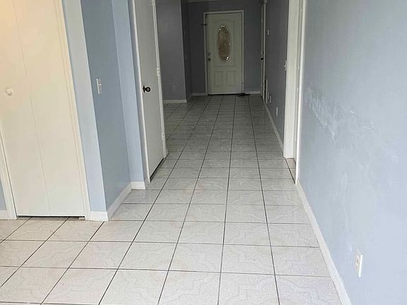 3rd image of 5224 Yaupon St