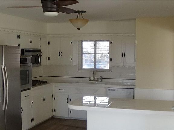 4th image of 316 Willow Pl
