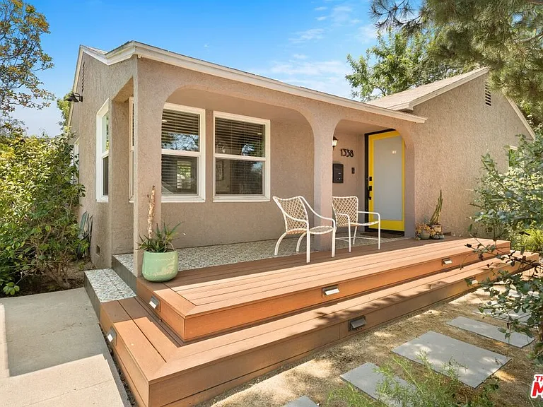 1338 Montecito Cir — Photo 1